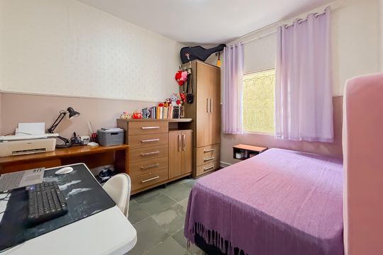 Quarto 2 de casa à venda com 6 quartos, 180m² em Ipiranga, São Paulo