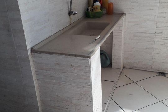 Cozinha de casa para alugar com 2 quartos, 80m² em Pavuna, Rio de Janeiro