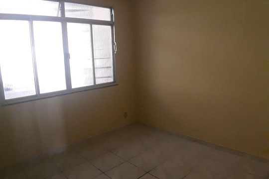 Sala de casa para alugar com 2 quartos, 80m² em Pavuna, Rio de Janeiro