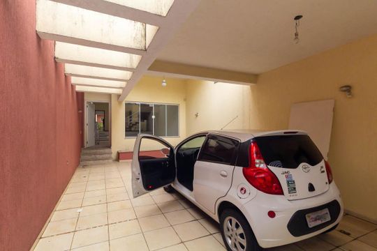 Garagem de casa à venda com 3 quartos, 220m² em Vila Prudente, São Paulo