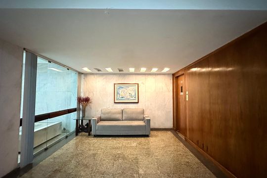 Área comum de apartamento para alugar com 4 quartos, 220m² em Copacabana, Rio de Janeiro