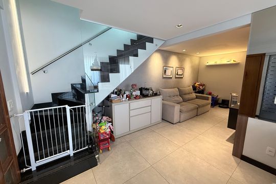 Apartamento à venda com 3 quartos, 160m² em Santa Efigênia, Belo Horizonte