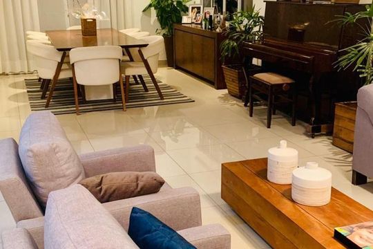 Sala de casa de condomínio à venda com 4 quartos, 360m² em Alphaville, Santana de Parnaíba