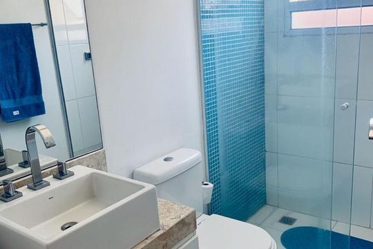 Banheiro de casa de condomínio à venda com 4 quartos, 360m² em Alphaville, Santana de Parnaíba