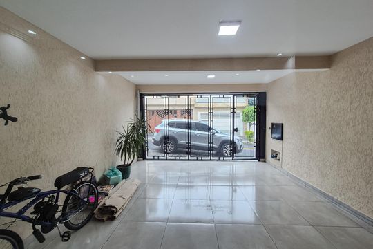 Sala - vista de casa à venda com 3 quartos, 129m² em Jardim Ipe, São Bernardo do Campo