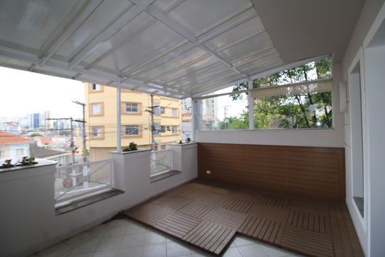 Varanda de casa à venda com 4 quartos, 242m² em Jardim São Paulo, São Paulo