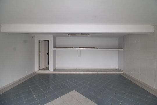 Garagem de casa à venda com 4 quartos, 242m² em Jardim São Paulo, São Paulo