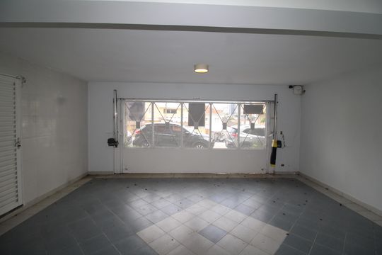 Garagem de casa à venda com 4 quartos, 242m² em Jardim São Paulo, São Paulo