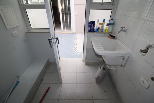 Área de Serviço de casa à venda com 4 quartos, 242m² em Jardim São Paulo, São Paulo