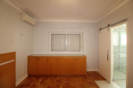 Quarto 3 de casa à venda com 4 quartos, 242m² em Jardim São Paulo, São Paulo
