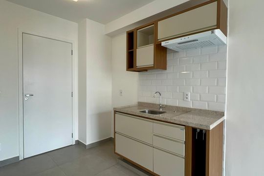 Cozinha de kitnet/studio para alugar com 1 quarto, 28m² em Pinheiros, São Paulo