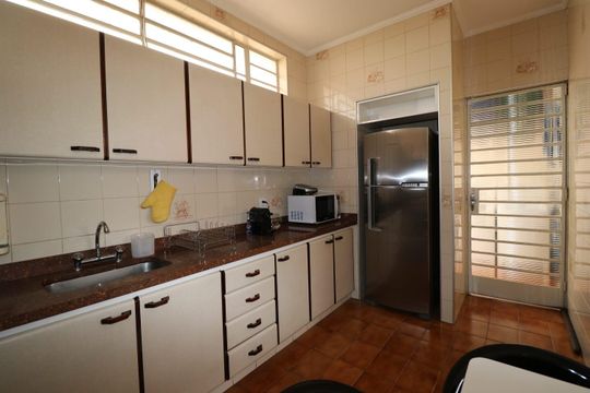 Cozinha de casa à venda com 3 quartos, 180m² em Taquaral, Campinas