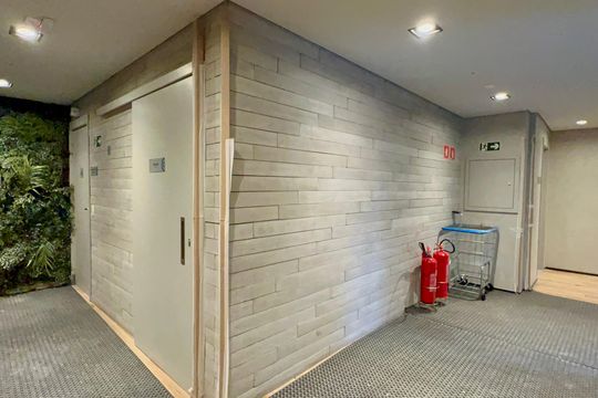 Hall de entrada de kitnet/studio à venda com 1 quarto, 27m² em Pinheiros, São Paulo