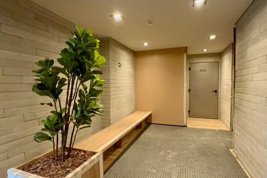 Hall de entrada de kitnet/studio à venda com 1 quarto, 27m² em Pinheiros, São Paulo