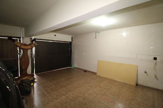 Garagem de casa à venda com 4 quartos, 200m² em Jardim Franca, São Paulo