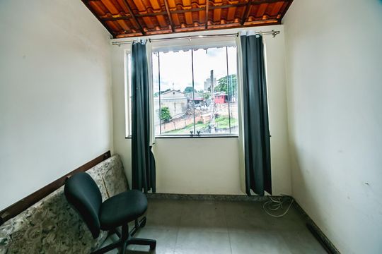 Casa à venda com 2 quartos, 79m² em Santa Monica, Belo Horizonte