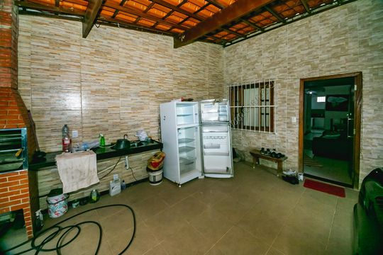 Casa à venda com 2 quartos, 79m² em Santa Monica, Belo Horizonte