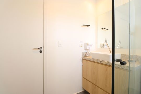Banheiro de apartamento à venda com 1 quarto, 29m² em Pompeia, São Paulo