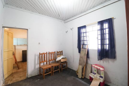 Casa à venda com 3 quartos, 250m² em Vila Nivi, São Paulo