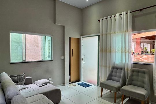 Casa à venda com 4 quartos, 174m² em Jardim Kawamoto, Guarulhos