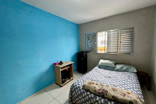 Quarto 1 de casa à venda com 4 quartos, 174m² em Jardim Kawamoto, Guarulhos