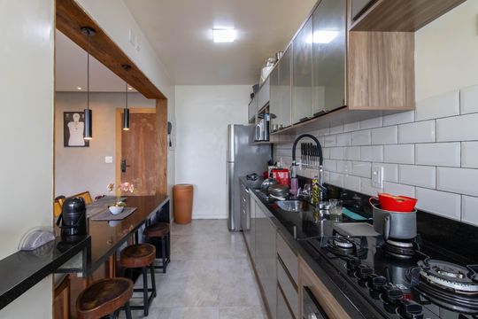 Cozinha de apartamento à venda com 2 quartos, 88m² em Vila Yaya, Guarulhos