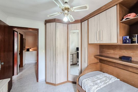 Quarto 1 de casa à venda com 3 quartos, 192m² em Jardim Calux, São Bernardo do Campo
