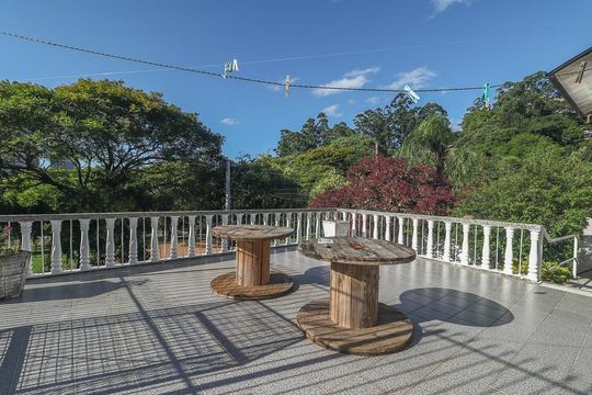 Varanda de casa para alugar com 4 quartos, 140m² em Jardim Carvalho, Porto Alegre