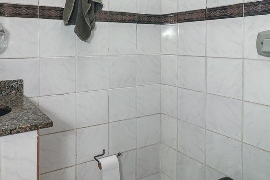 Lavabo de casa para alugar com 4 quartos, 140m² em Jardim Carvalho, Porto Alegre
