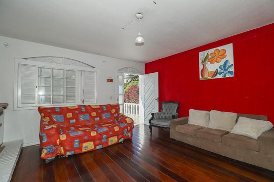Casa para alugar com 4 quartos, 140m² em Jardim Carvalho, Porto Alegre