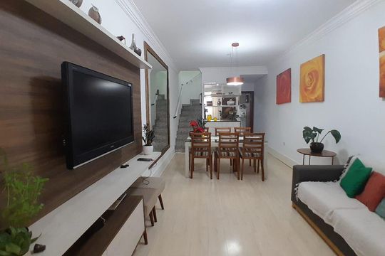 Casa à venda com 3 quartos, 121m² em Bosque da Saúde, São Paulo