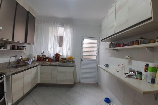 Casa à venda com 3 quartos, 121m² em Bosque da Saúde, São Paulo