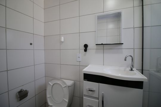 Banheiro de apartamento à venda com 2 quartos, 44m² em Anil, Rio de Janeiro