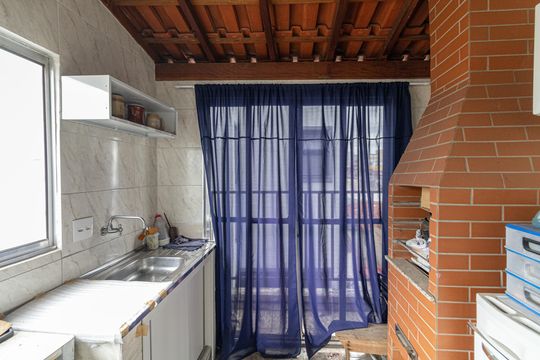Churrasqueira de casa para alugar com 3 quartos, 226m² em Penha de França, São Paulo