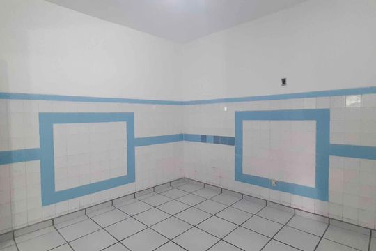 Quarto de casa para alugar com 1 quarto, 50m² em Umuarama, Osasco