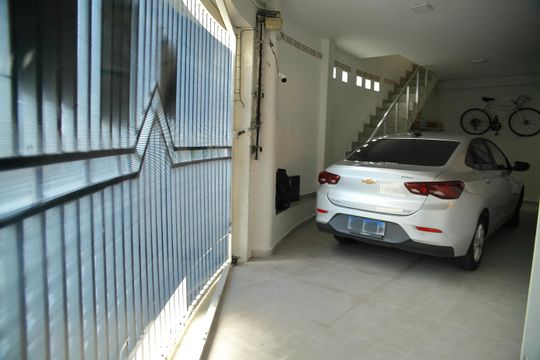 Garagem  de casa à venda com 2 quartos, 120m² em Jardim Borborema, São Bernardo do Campo