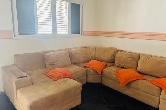 Sala de casa para alugar com 2 quartos, 120m² em Bairro Carolina, Duque de Caxias