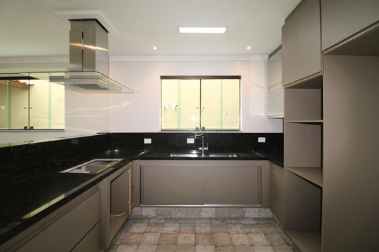 Cozinha de casa à venda com 3 quartos, 126m² em Vila Roque, São Paulo