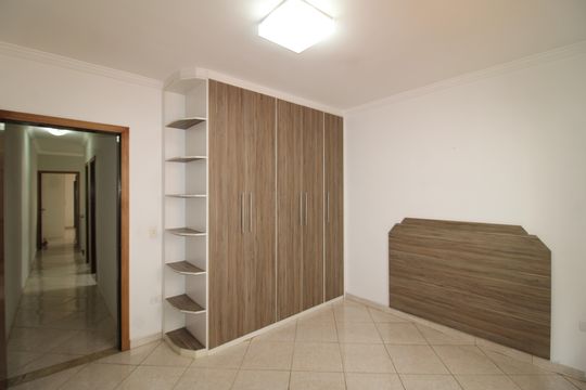Quarto 3 de casa à venda com 3 quartos, 126m² em Vila Roque, São Paulo