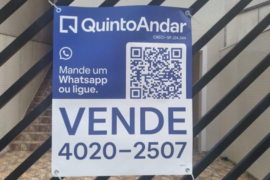Casa à venda com 3 quartos, 126m² em Vila Roque, São Paulo