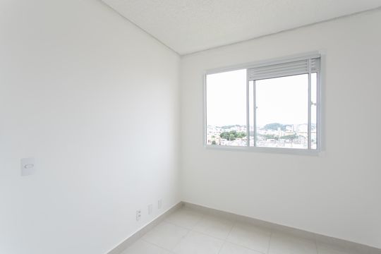 Sala de apartamento para alugar com 2 quartos, 34m² em Vila Carmosina, São Paulo