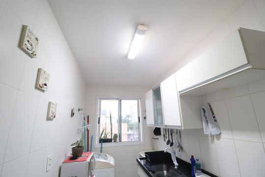 Cozinha de apartamento para alugar com 2 quartos, 58m² em Santa Mônica, Uberlândia