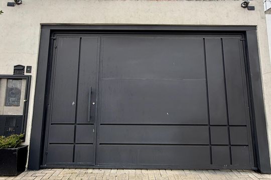 Fachada de casa à venda com 3 quartos, 130m² em Vila Nossa Senhora de Fatima, Guarulhos