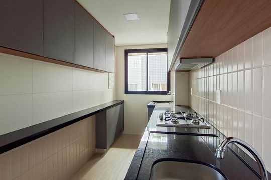 Cozinha de apartamento à venda com 2 quartos, 63m² em Santo Antônio, Belo Horizonte