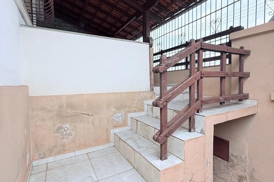 Casa para alugar com 3 quartos, 197m² em Alto Caiçaras, Belo Horizonte