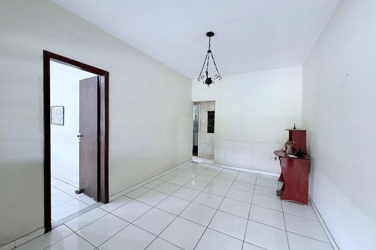 Casa para alugar com 3 quartos, 197m² em Alto Caiçaras, Belo Horizonte