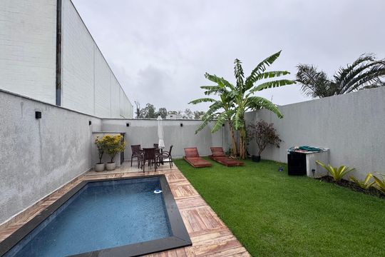 Área externa  de casa de condomínio à venda com 3 quartos, 168m² em Ilha de Guaratiba, Rio de Janeiro