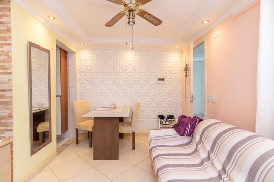 Apartamento à venda com 2 quartos, 50m² em Jardim Maringa, São Paulo