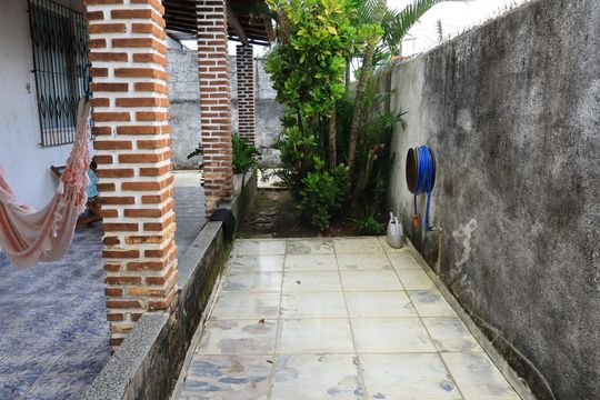 Varanda de casa para alugar com 6 quartos, 250m² em Jardim das Margaridas, Salvador