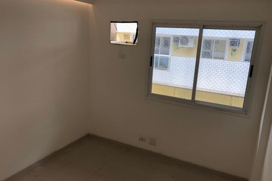 Quarto de apartamento à venda com 2 quartos, 82m² em Freguesia (Jacarepaguá), Rio de Janeiro